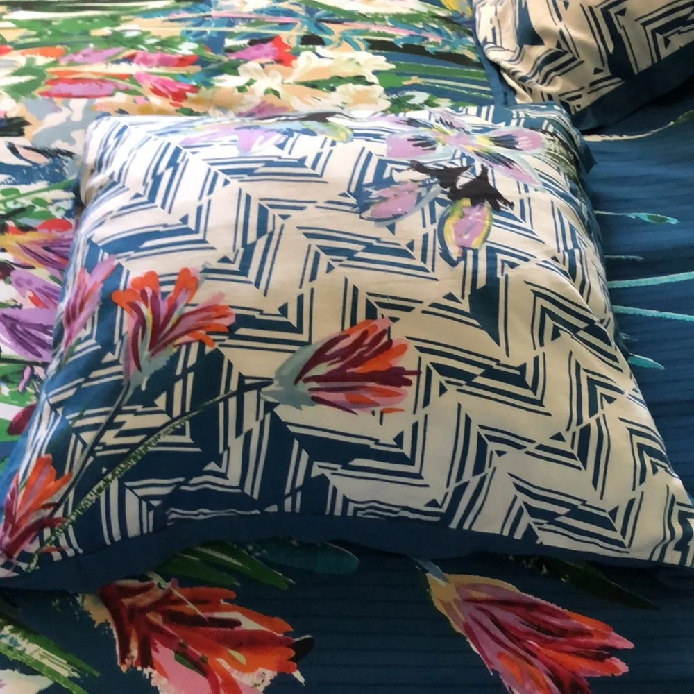Anthro Felicity Floral Duvet King